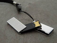 USB Stick klein mit Karbon Optik